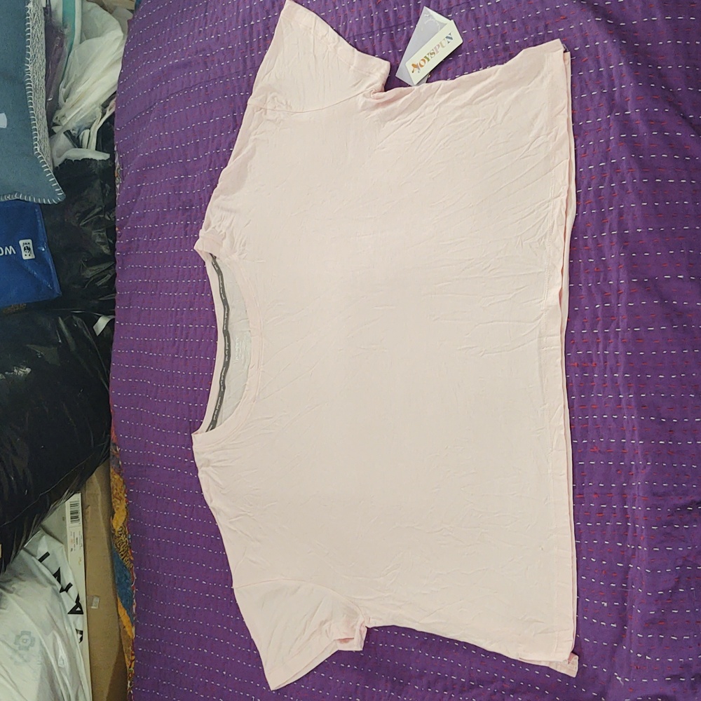 Chic Pink Top for Women, Sz 16/18, Very Soft & Cozy